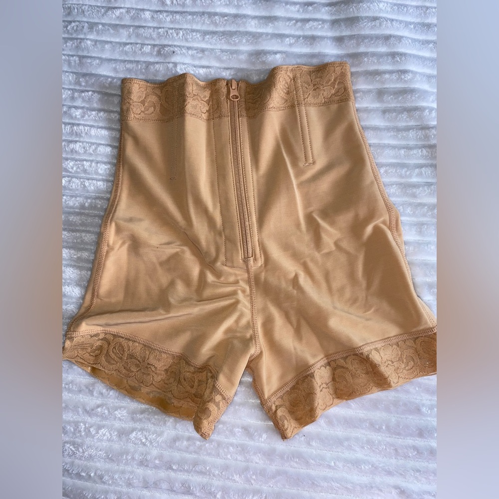 New FeelinGirl Butt Lifter Shorts Tummy Control
Shapewear for Women Panty Girdle